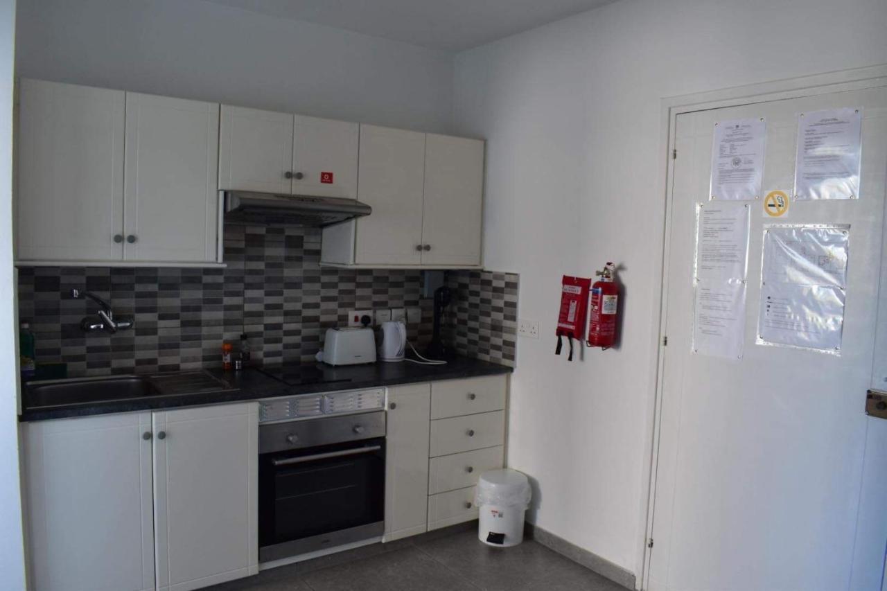 Maria Holiday Apartments Протарас Экстерьер фото